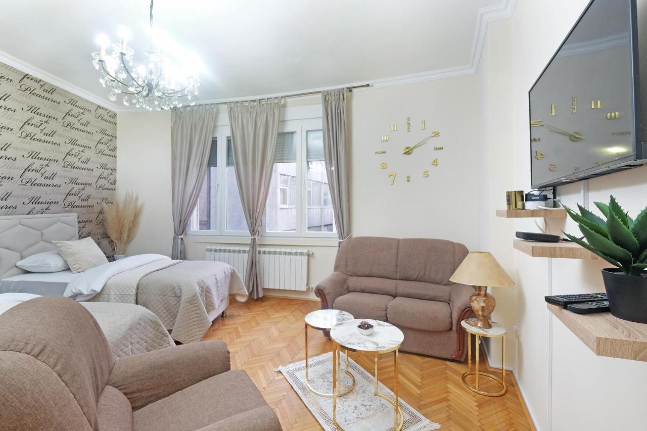 Illusion Downtown Apartment Belgrád Kültér fotó